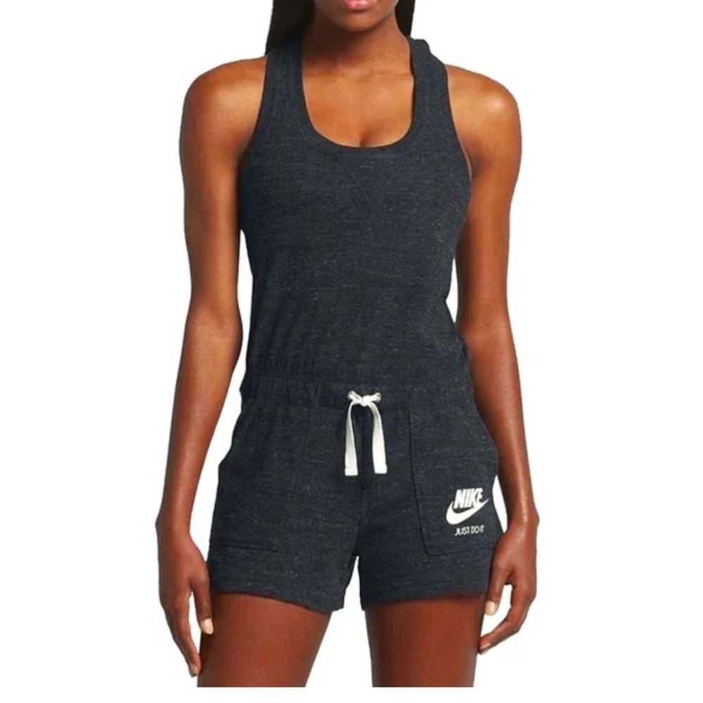 Nike Gym Vintage Racerback Romper in Heathered Grey
Women's Sz Small